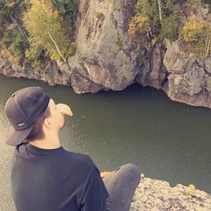 Meet your Posher, Donald